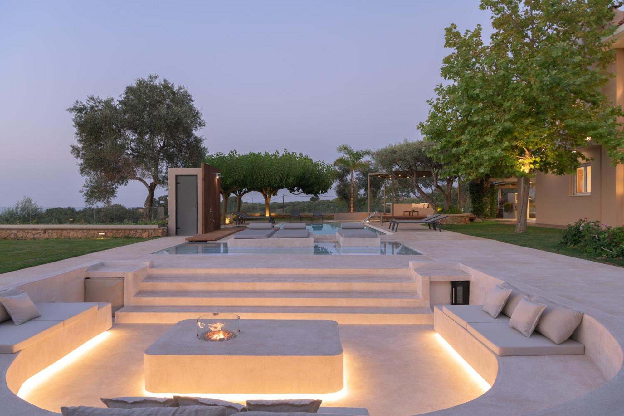 Thetree Villa, With Heated Pool & Spa Whirlpool Gállos Exterior foto